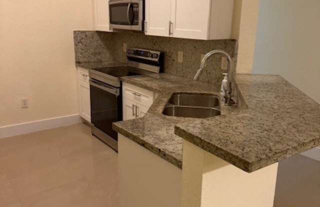 2304 Northeast 37th Terrace