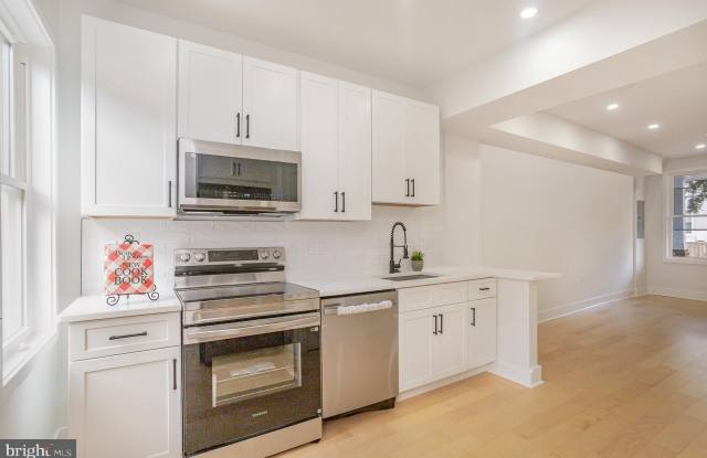 536 HOBART PL #536 NW