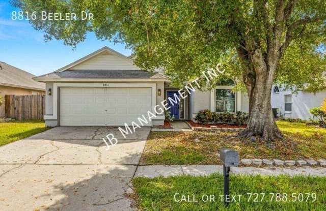 8816 Beeler Dr
