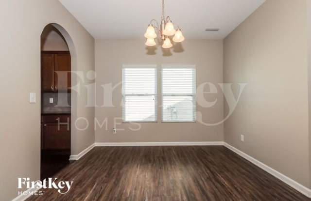 14322 Lake Crossing Drive