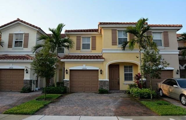 12438 Emerald Creek Mnr # 12438 - 12438 Emerald Creek Manor, Plantation, FL 33325