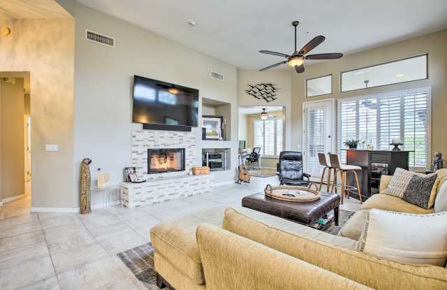 7152 E Canyon Wren Cir