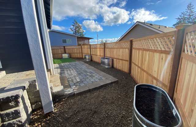 BRAND NEW 1 BEDROOM ON OREGON'S ADVENTURE COAST!