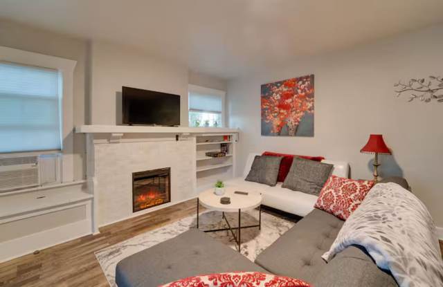 Photo of TheSuiteOne @ The Garland Suites (Furnished)