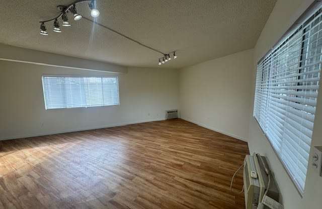 3906 La Crescenta Avenue - 8