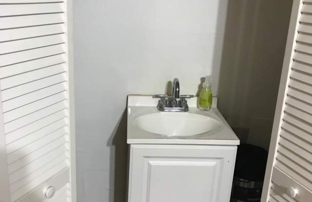 Photo of 1221 11TH Street NW