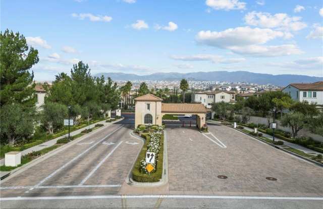 Photo of 20433 Paseo Cresta