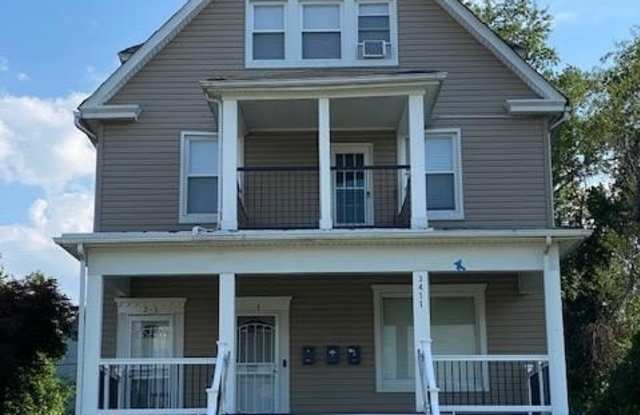 3411 FAIRVIEW Avenue