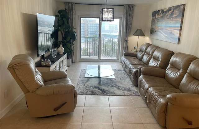 1511 Estero Boulevard unit: 504