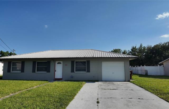 1532 EOLA CIRCLE