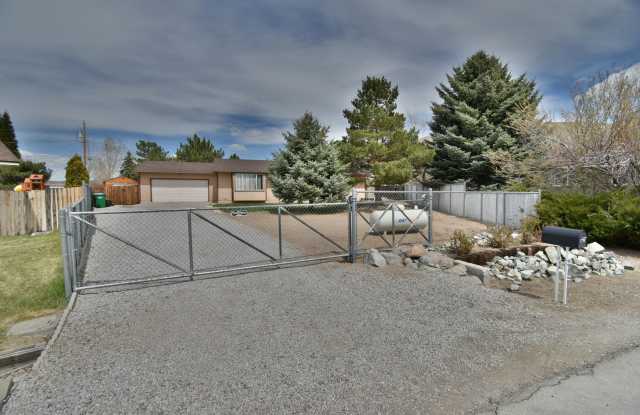 CLEAN - FRESH PAINT - TWO TYPES OF COOLING - 1/2 ACRE - 3835 Dyal Court, Cold Springs, NV 89508