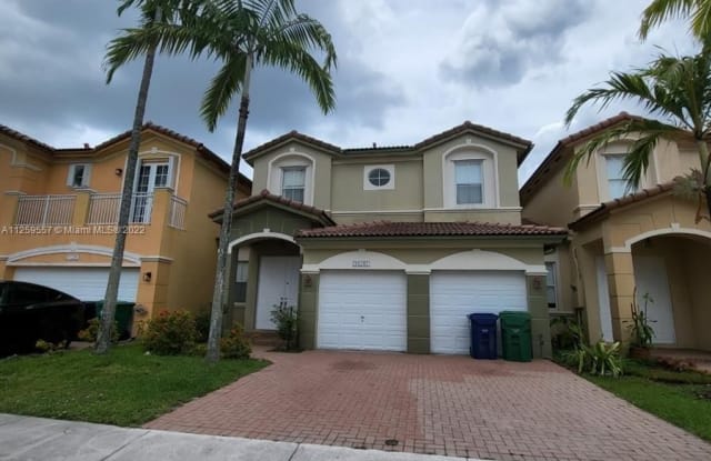 11242 NW 74th Ter - 11242 NW 74th Ter, Doral, FL 33178