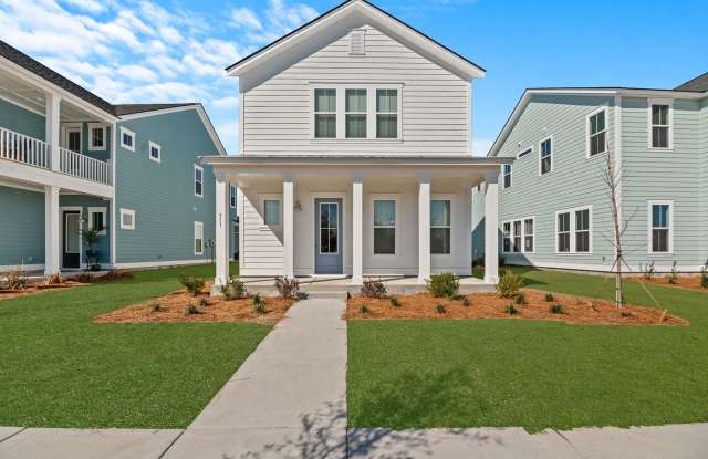 4BD 3BA | Charming Charleston Single with Modern Comforts
