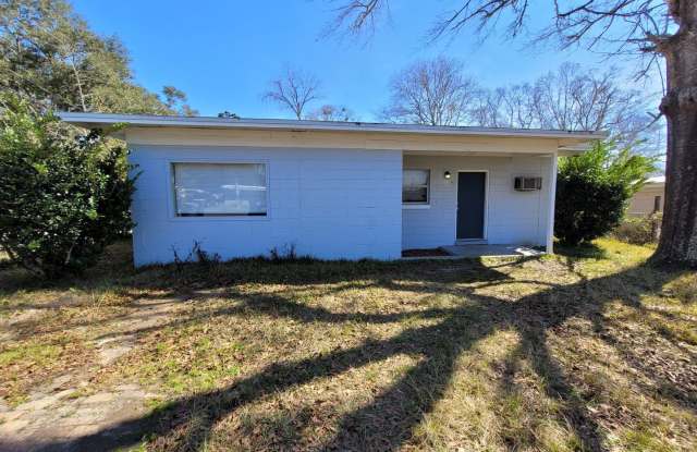 Photo of MOVE IN SPECIAL: HALF OFF first full month of rent!!!