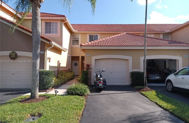 3726 San Simeon Cir - 3726 San Simeon Circle, Weston, FL 33331