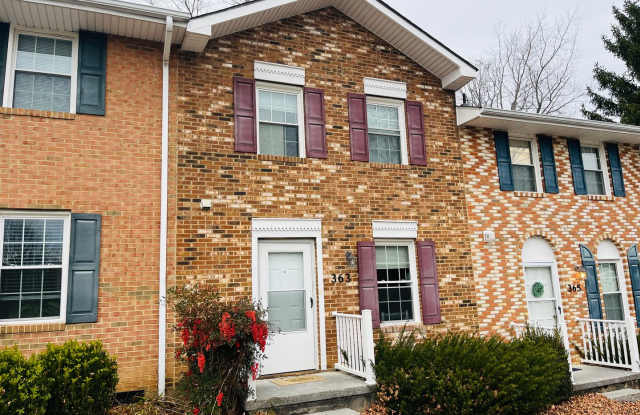 2 Bedroom, 1.5 Bath Townhouse
