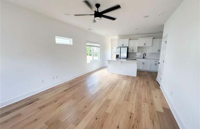 1326  S Van Buren  AVE