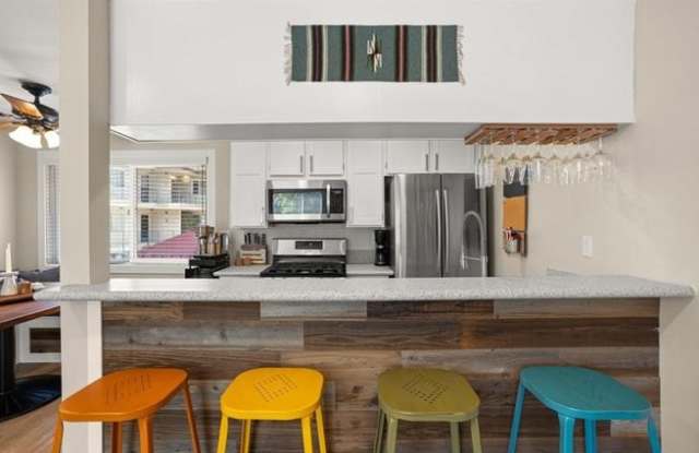 3907 La Crescenta Ave Apt 104