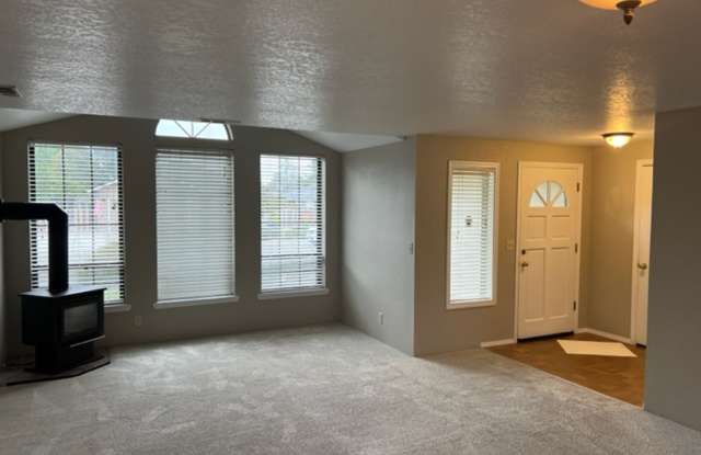 SINGLE LEVEL 3 BEDROOM HOME, FENCED IN YARD