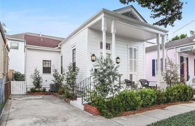 337 NASHVILLE Avenue - 337 Nashville Avenue, New Orleans, LA 70115