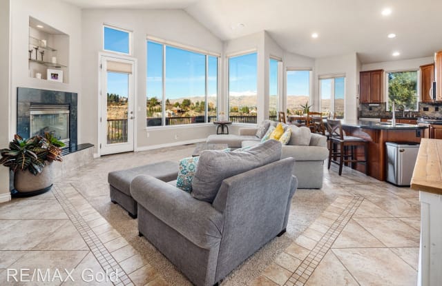 3433 Eagle Ridge Court Reno NV apartments for rent