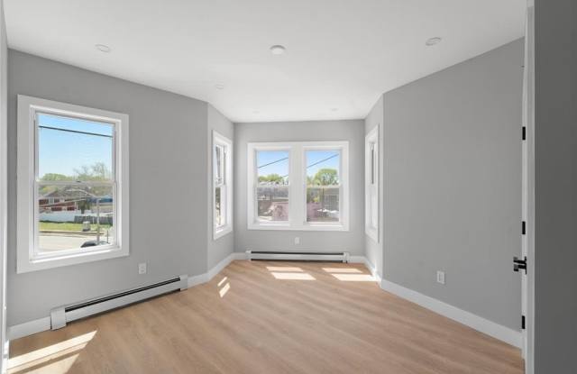 Photo of 735 Broadway unit: 3F