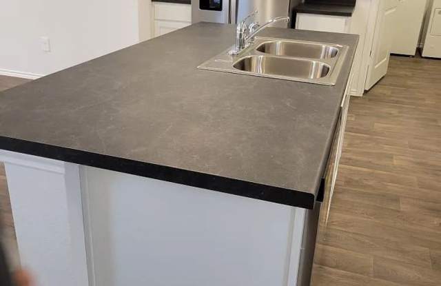 Room in 3 Bedroom Home at Arnold Loop