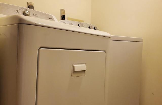 1002 SPRING GATE Road unit: 2C