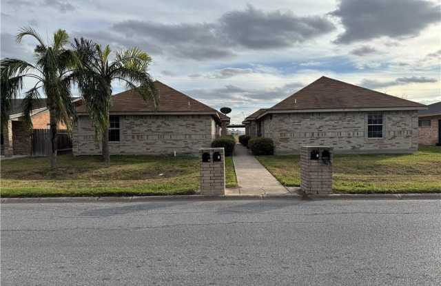 512 E Upas Avenue unit: 4