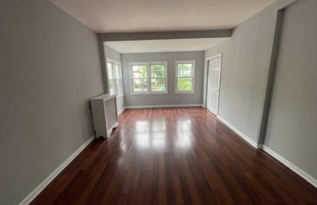 8 Treacy Ave