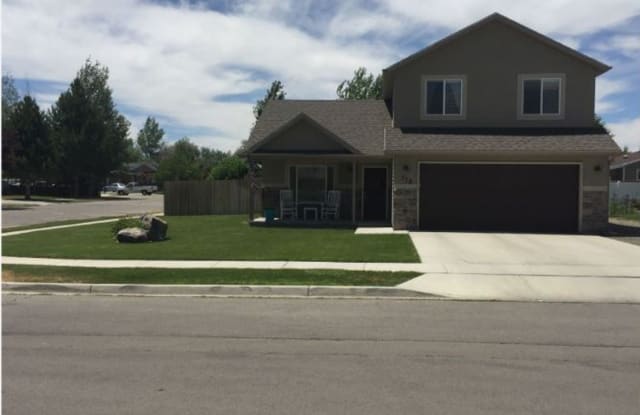 378 S 410 W - 378 South 410 West, American Fork, UT 84003