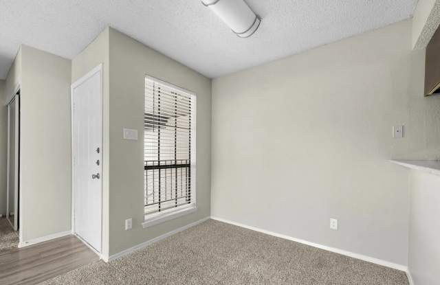 Photo of College Park Apartments