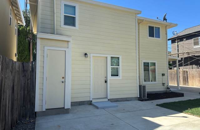 3 Bedroom 2 Bathroom Home with Yard