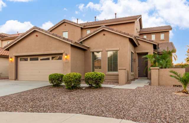 Gorgeous Golf Course Views in Gilbert, AZ!