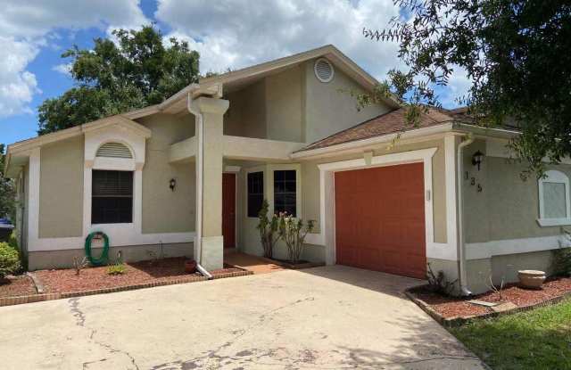 Photo of 135 Coralwood Circle - 1