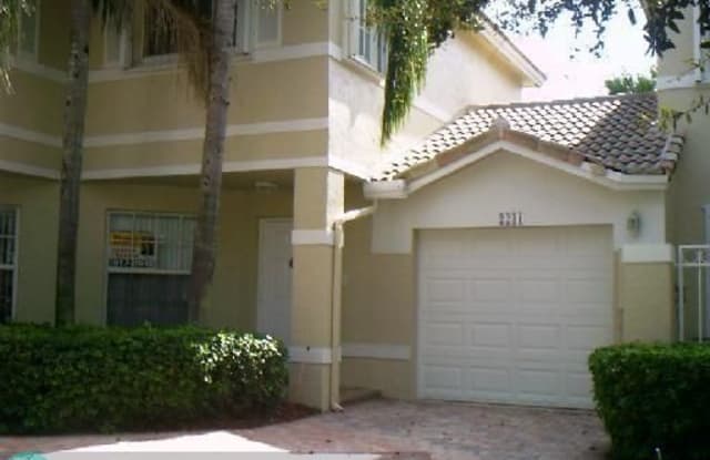 2231 NW 171 Terr - 2231 NW 171 Ter, Pembroke Pines, FL 33028