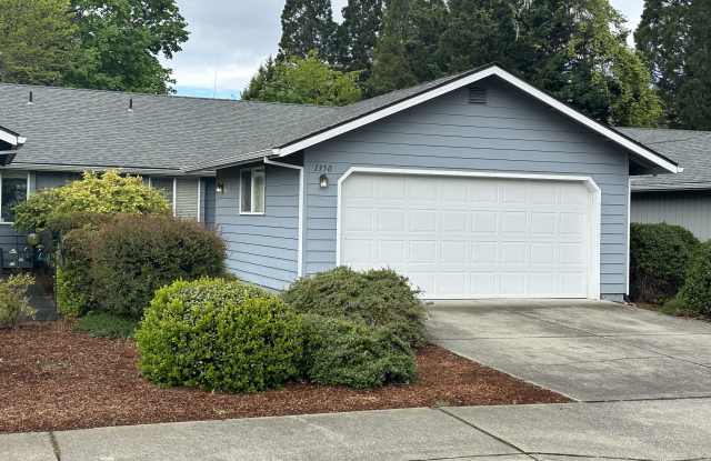 1352 Kokanee Ln - 1352 Southwest Kokanee Lane, Grants Pass, OR 97527