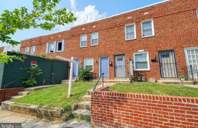 Photo of 1238 SIMMS Place NE unit: A