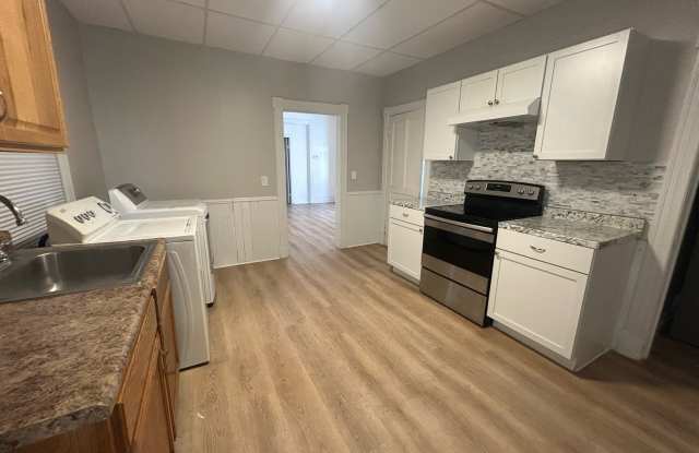 9 Myrtle Street - 9-D