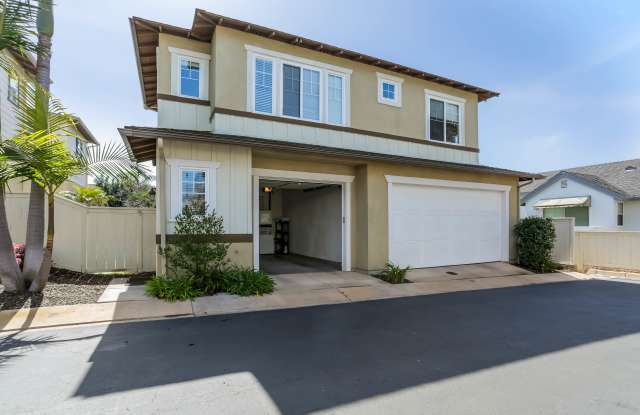 Photo of 3170 Levante St