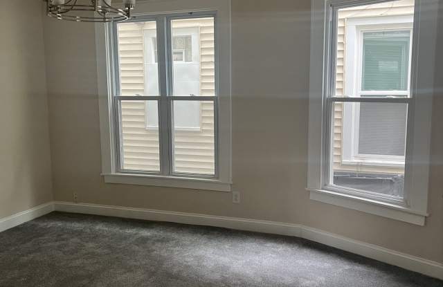 2416 West Mc Kinley Boulevard