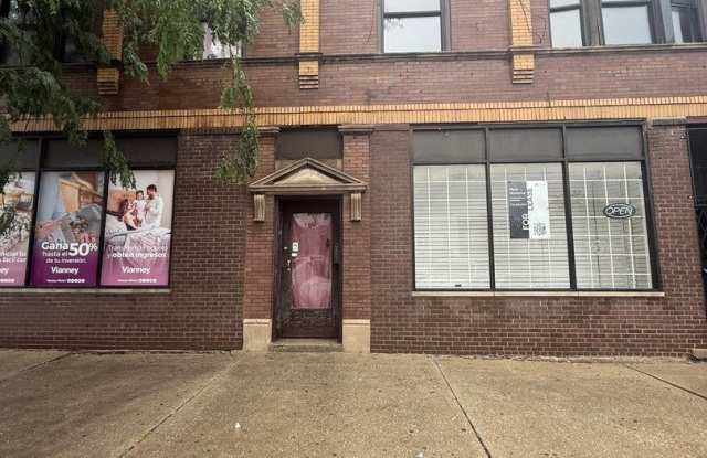 5714 W Cermak Road