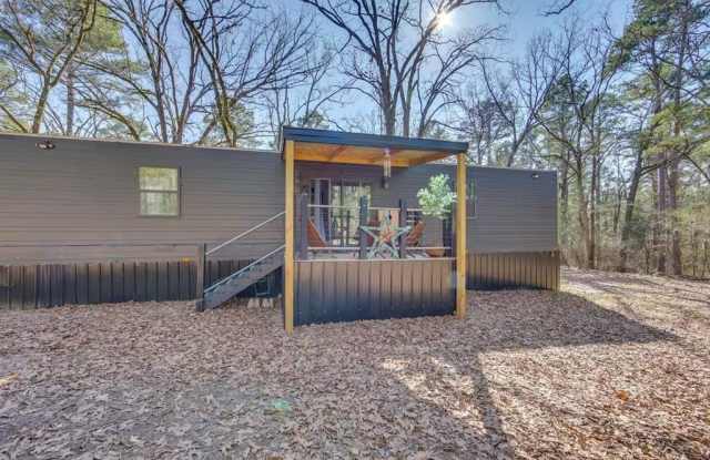 Photo of 420 Private Road 8579