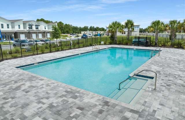 987 SPRING PALMS LOOP