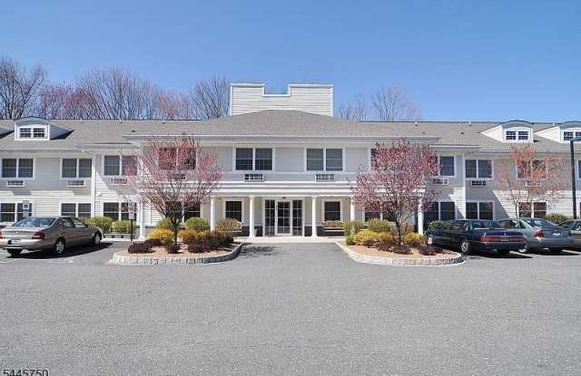 84 Sparta Ave - Apt 102