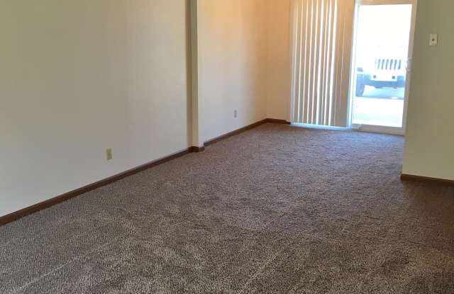 1306 Cherry Place Apt B