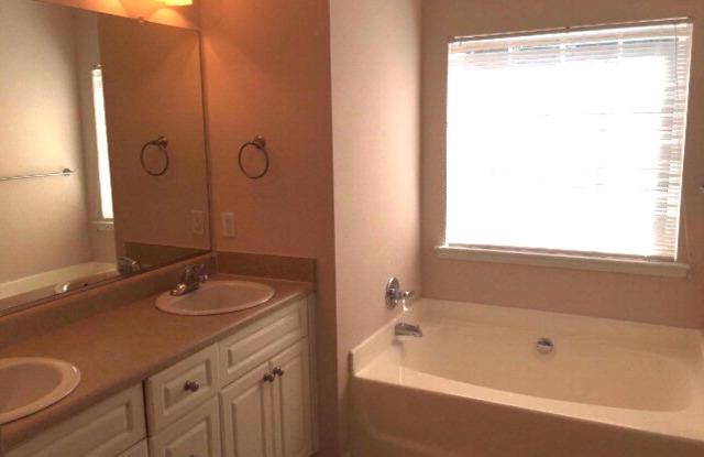 Home For Rent - 913 Cabot Cove Martinez, GA 30907