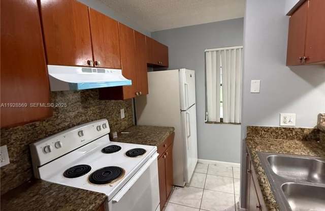 Photo of 11580 NW 43rd Ct