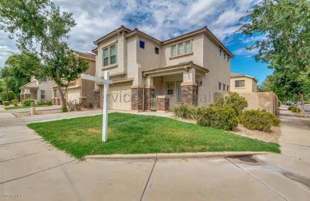 1482 S Longspur Ln