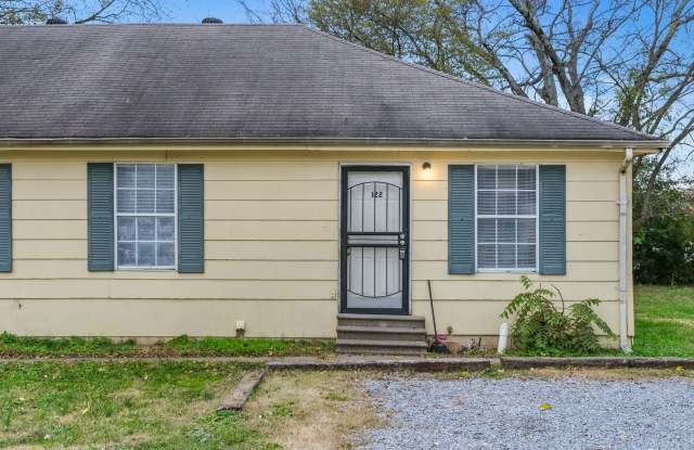 2 Bedroom Duplex with Huge Back Yard! photos photos